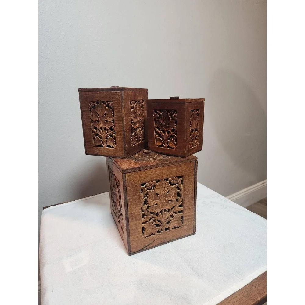Vintage Hand Carved Wood Nesting Boxes Set of 3 Floral Lattice Storage Trinket